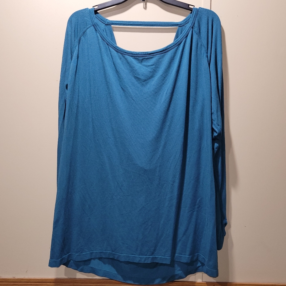 Under Control active long sleeve top 3X